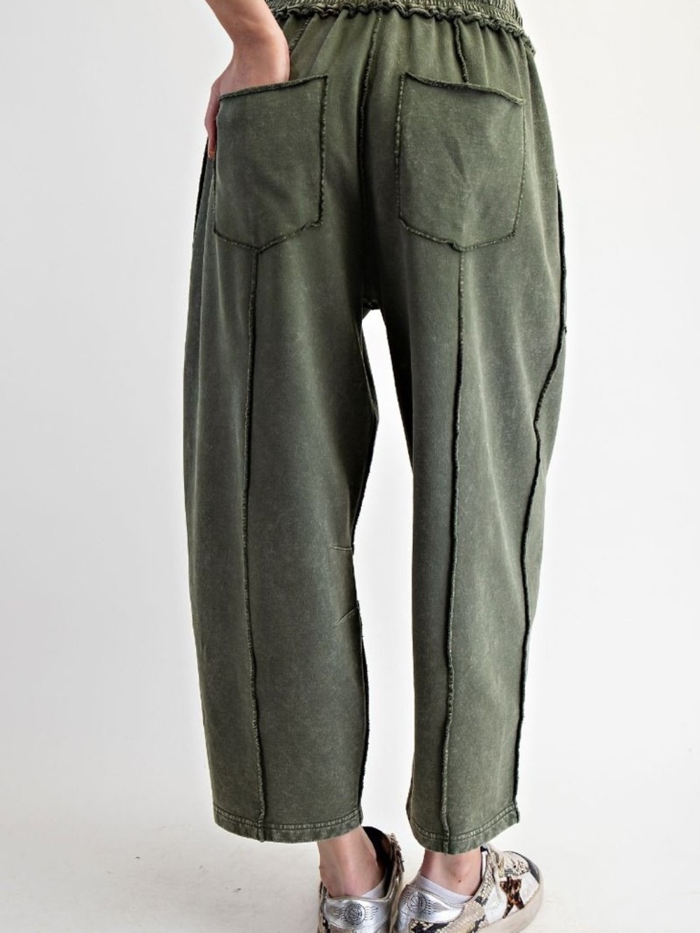 Easel Eryn Mineral Washed Terry Knit Barrel Leg Pants size large - Picture 5 of 5